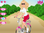 Barbie biciklin öltöztetős játék